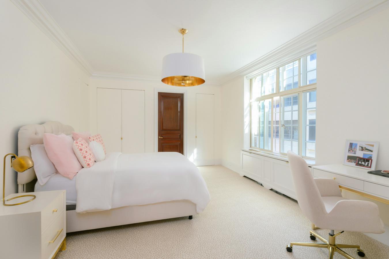 New York, New York, 10065, United States, 3 Bedrooms Bedrooms, ,3 BathroomsBathrooms,Residential,For Sale,1899122