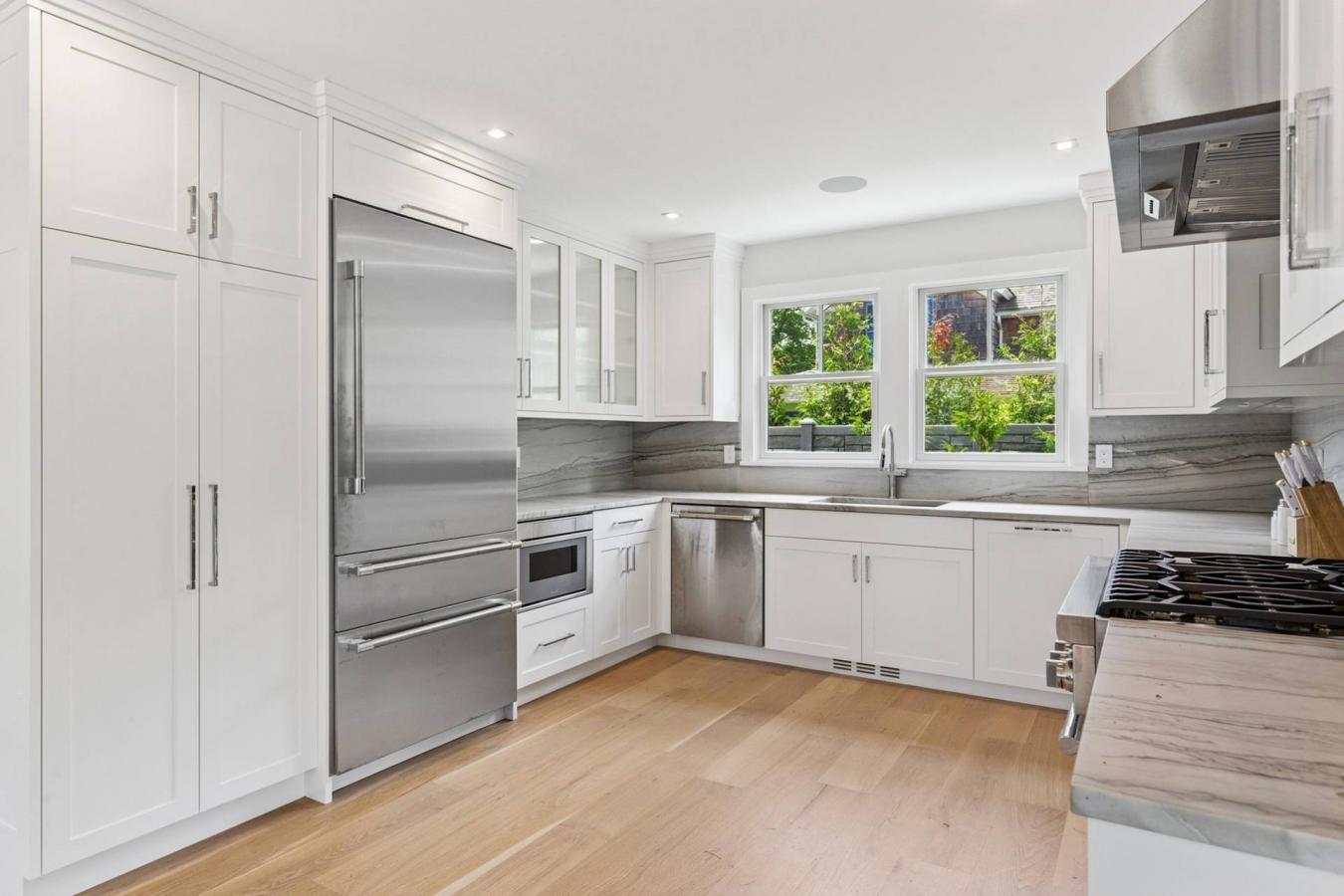 Village of Southampton, New York, 11968, United States, 4 Bedrooms Bedrooms, ,4 BathroomsBathrooms,Residential,For Sale,1899119