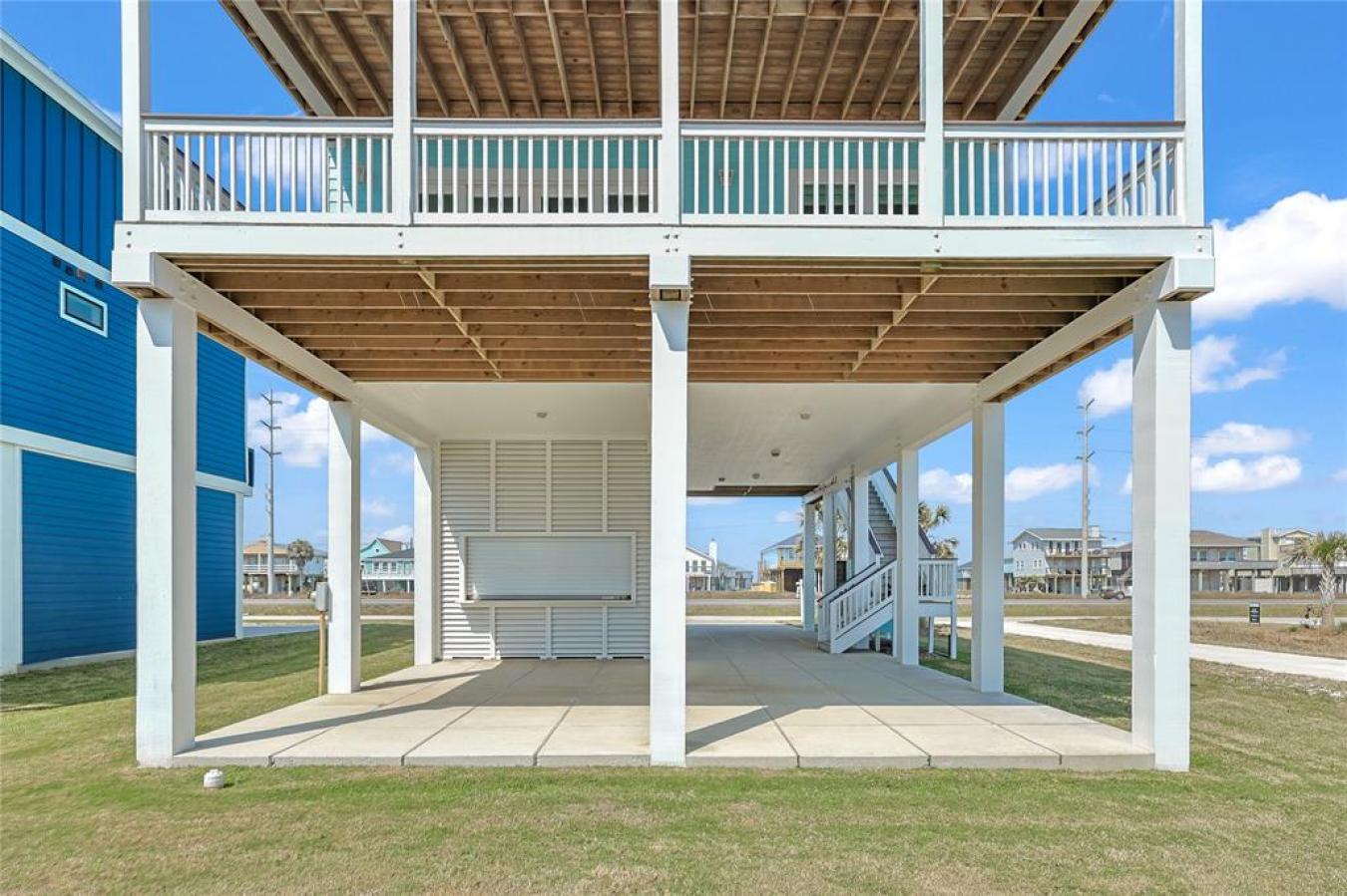 Galveston, Galveston, 77554, United States, 4 Bedrooms Bedrooms, ,3 BathroomsBathrooms,Residential,For Sale,1899097