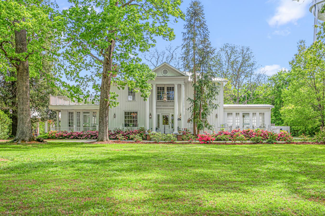 Mebane, Alamance, 27302, United States, 4 Bedrooms Bedrooms, ,4 BathroomsBathrooms,Residential,For Sale,1899090