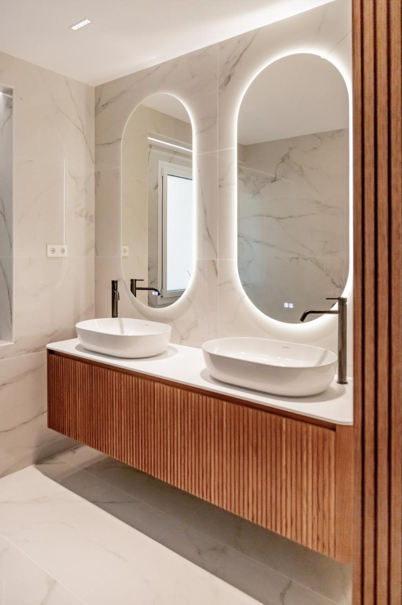 Madrid, 28006, Spain, 3 Bedrooms Bedrooms, ,3 BathroomsBathrooms,Residential,For Sale,1899081