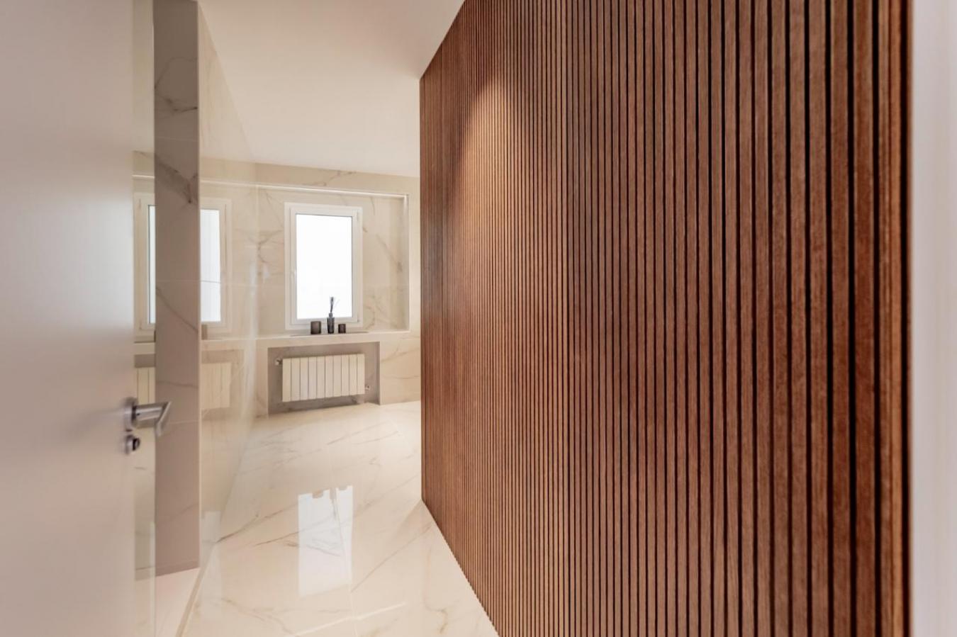 Madrid, 28006, Spain, 3 Bedrooms Bedrooms, ,3 BathroomsBathrooms,Residential,For Sale,1899081