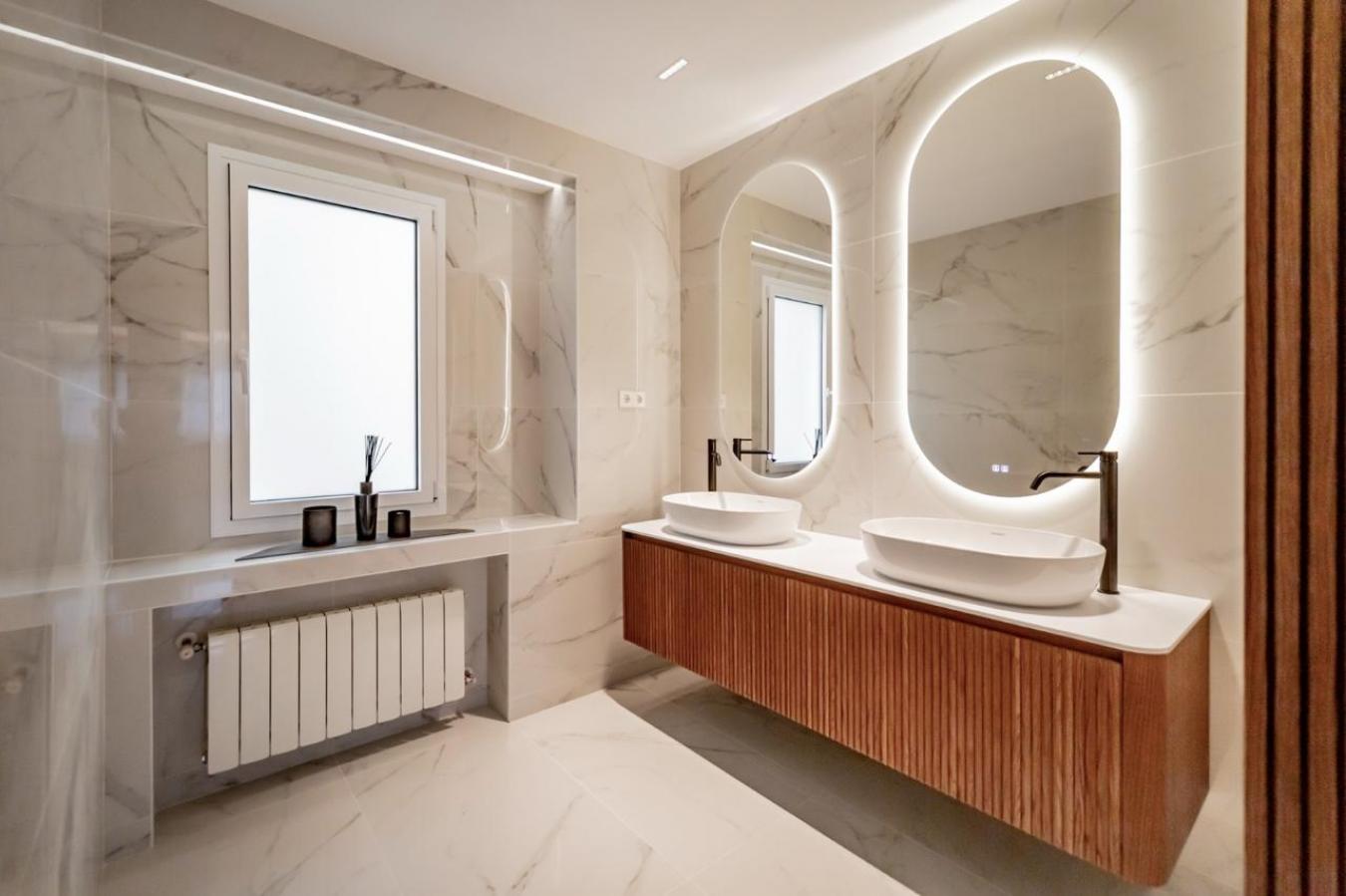 Madrid, 28006, Spain, 3 Bedrooms Bedrooms, ,3 BathroomsBathrooms,Residential,For Sale,1899081