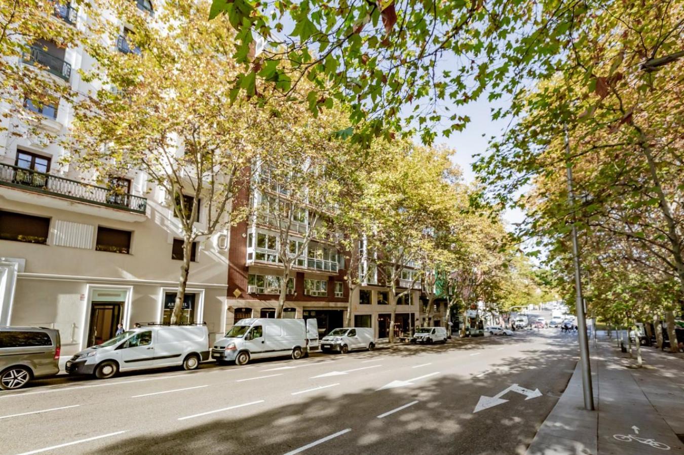 Madrid, 28006, Spain, 3 Bedrooms Bedrooms, ,3 BathroomsBathrooms,Residential,For Sale,1899081