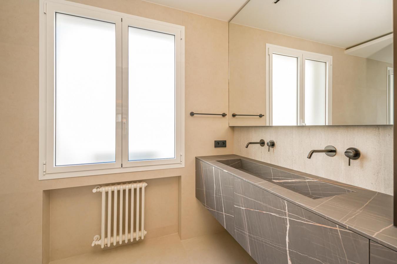 Madrid, Madrid, 28006, Spain, 5 Bedrooms Bedrooms, ,5 BathroomsBathrooms,Residential,For Sale,1899079