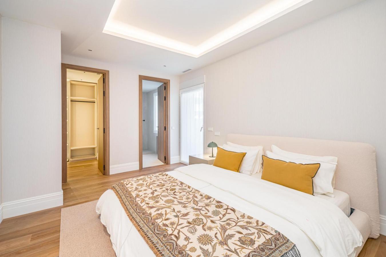 Madrid, Madrid, 28006, Spain, 5 Bedrooms Bedrooms, ,5 BathroomsBathrooms,Residential,For Sale,1899079