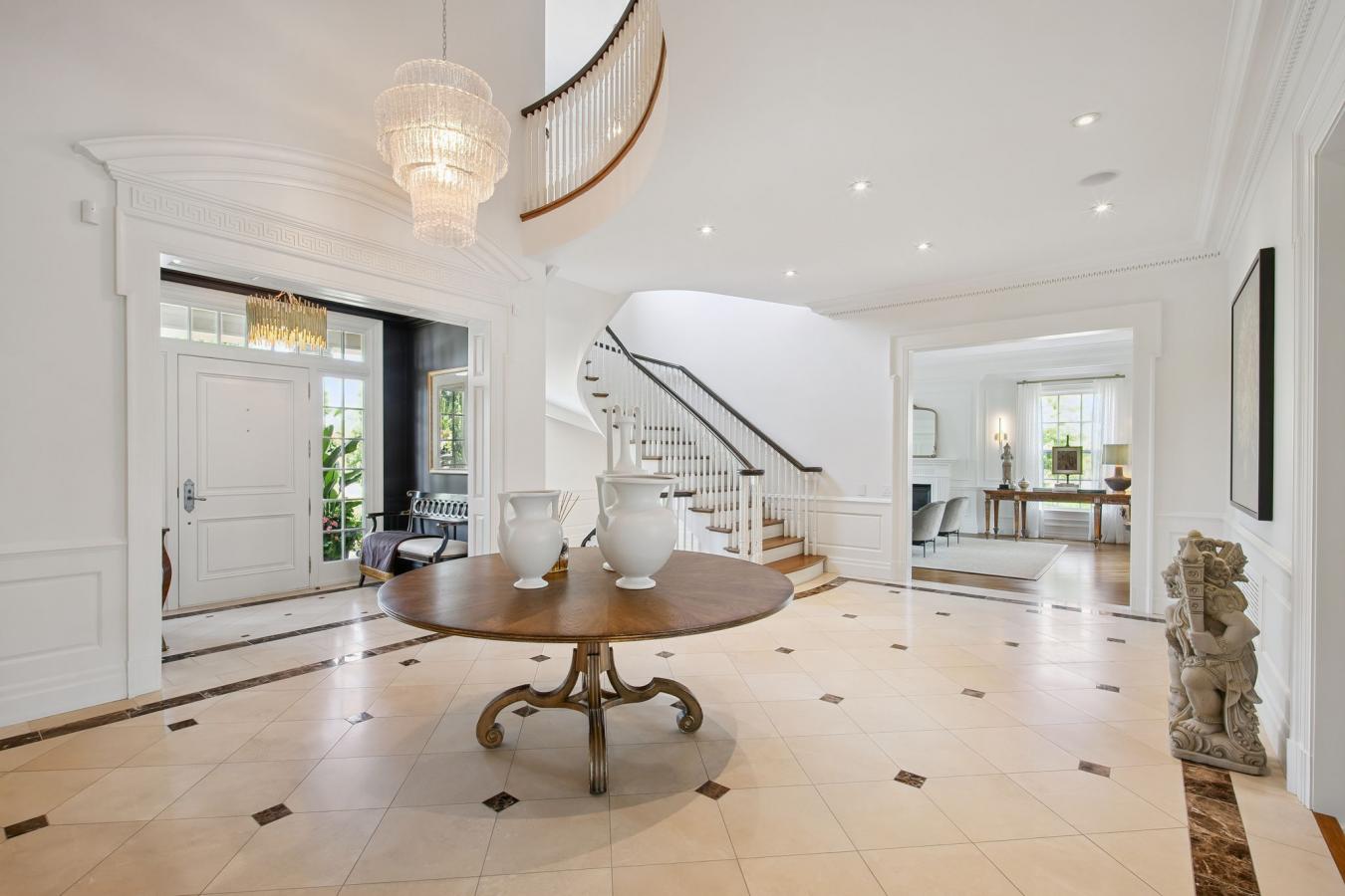 King, ON, L7B 1L9, Canada, ,3 BathroomsBathrooms,Residential,For Sale,1899077