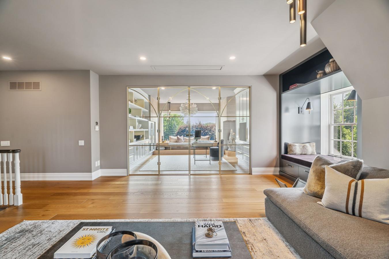 King, ON, L7B 1L9, Canada, ,3 BathroomsBathrooms,Residential,For Sale,1899077