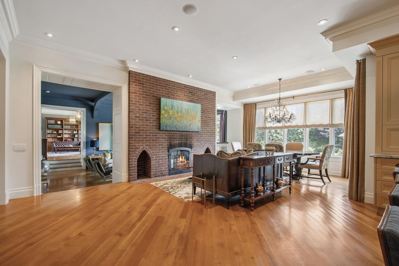 King, ON, L7B 1L9, Canada, ,3 BathroomsBathrooms,Residential,For Sale,1899077