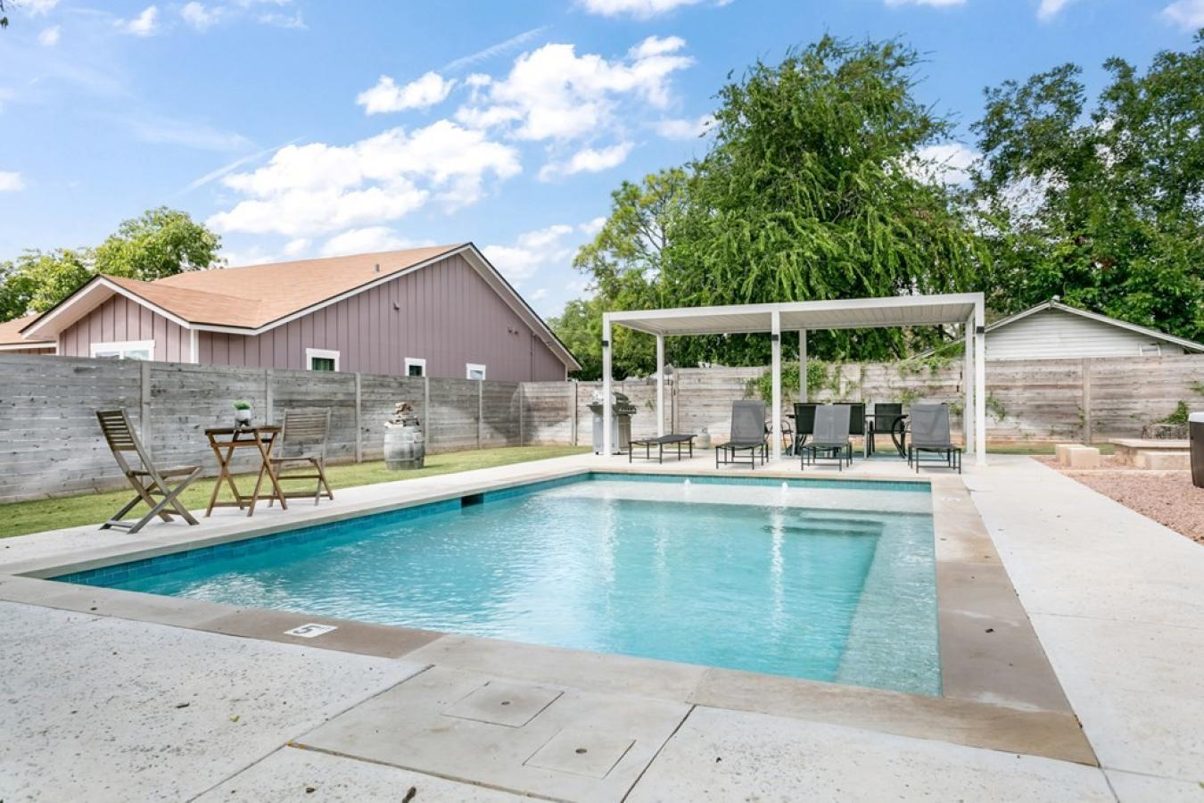 Fredericksburg, Gillespie, 78624, United States, 2 Bedrooms Bedrooms, ,1 BathroomBathrooms,Residential,For Sale,1900108