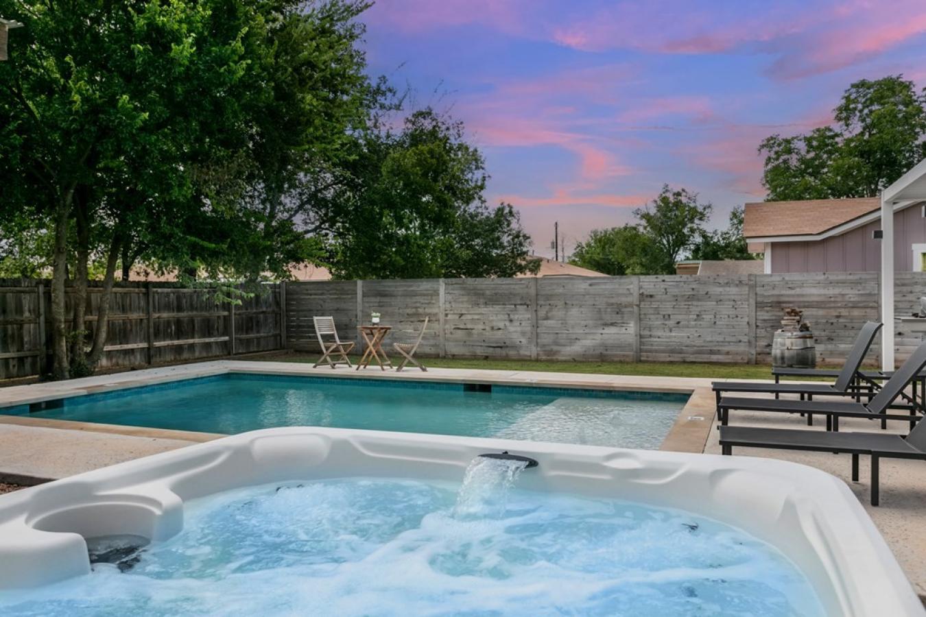 Fredericksburg, Gillespie, 78624, United States, 2 Bedrooms Bedrooms, ,1 BathroomBathrooms,Residential,For Sale,1900108