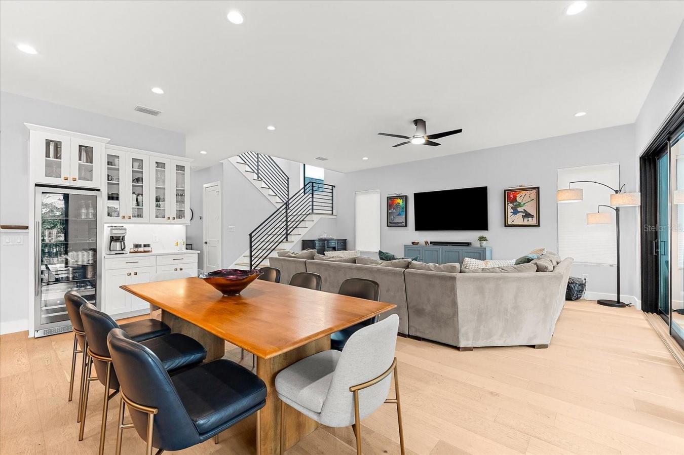 TAMPA, Hillsborough, 33602, United States, 5 Bedrooms Bedrooms, ,4 BathroomsBathrooms,Residential,For Sale,1900106