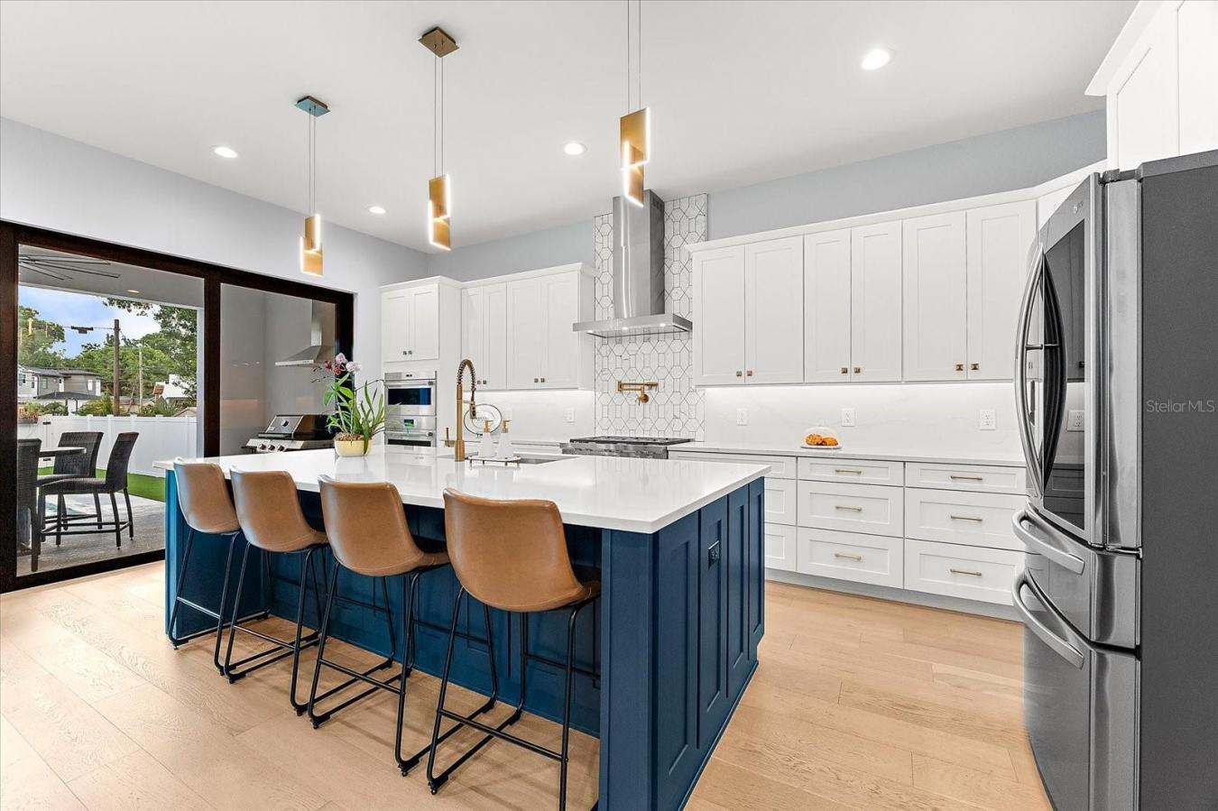 TAMPA, Hillsborough, 33602, United States, 5 Bedrooms Bedrooms, ,4 BathroomsBathrooms,Residential,For Sale,1900106