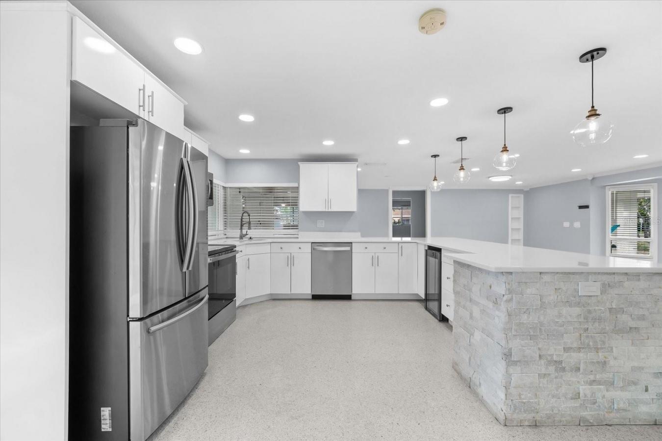LONGBOAT KEY, Manatee, 34228, United States, 3 Bedrooms Bedrooms, ,2 BathroomsBathrooms,Residential,For Sale,1900105