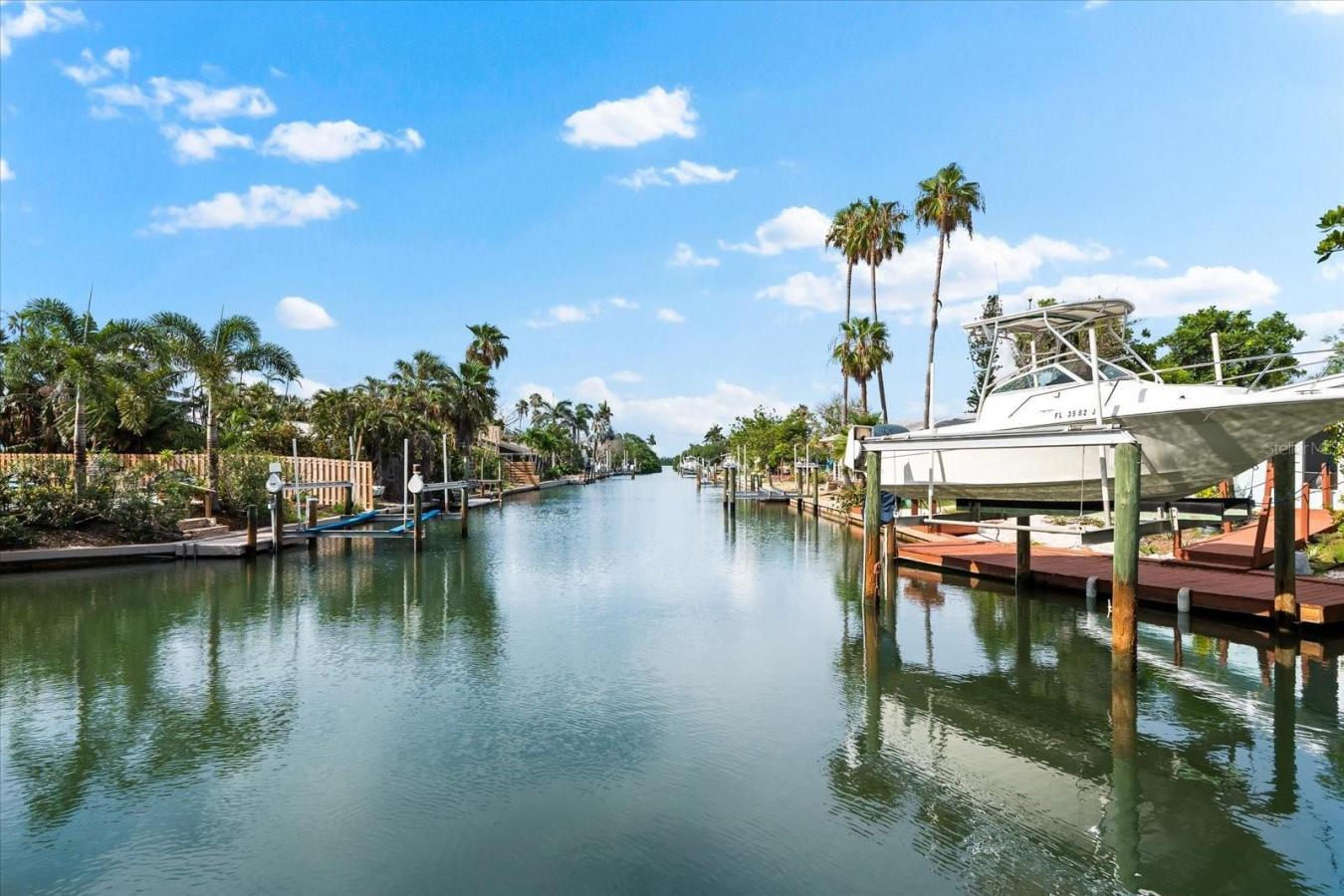 LONGBOAT KEY, Manatee, 34228, United States, 3 Bedrooms Bedrooms, ,2 BathroomsBathrooms,Residential,For Sale,1900105
