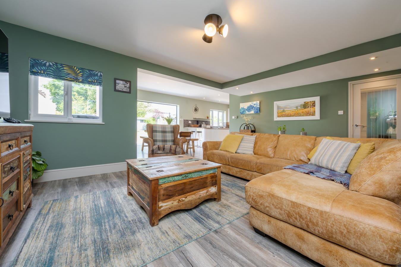 Tonbridge, Kent, TN11 9DR, United Kingdom, 5 Bedrooms Bedrooms, ,3 BathroomsBathrooms,Residential,For Sale,1900103