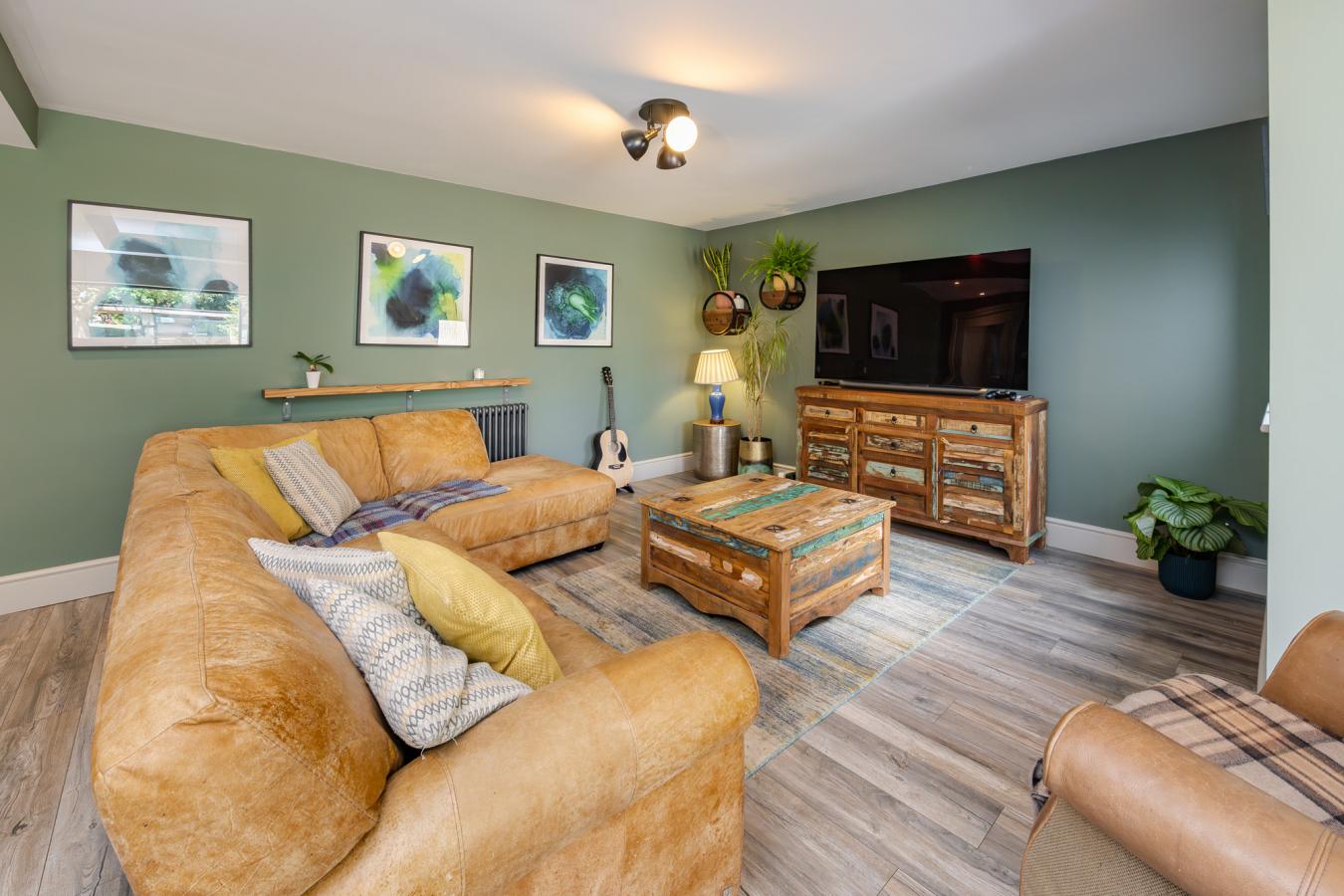 Tonbridge, Kent, TN11 9DR, United Kingdom, 5 Bedrooms Bedrooms, ,3 BathroomsBathrooms,Residential,For Sale,1900103