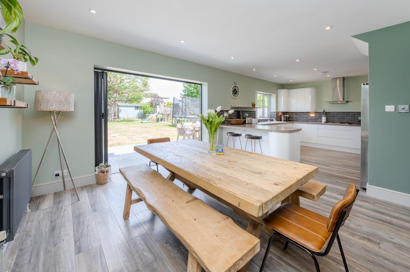Tonbridge, Kent, TN11 9DR, United Kingdom, 5 Bedrooms Bedrooms, ,3 BathroomsBathrooms,Residential,For Sale,1900103