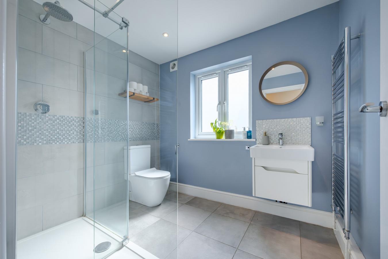 Tonbridge, Kent, TN11 9DR, United Kingdom, 5 Bedrooms Bedrooms, ,3 BathroomsBathrooms,Residential,For Sale,1900103