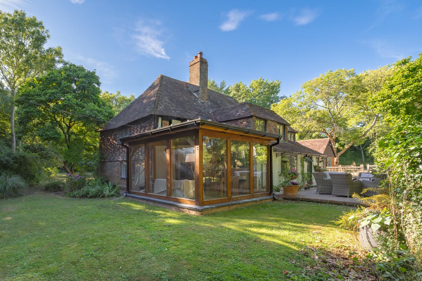 Ashford, Kent, TN27 0ED, United Kingdom, 5 Bedrooms Bedrooms, ,4 BathroomsBathrooms,Residential,For Sale,1900102