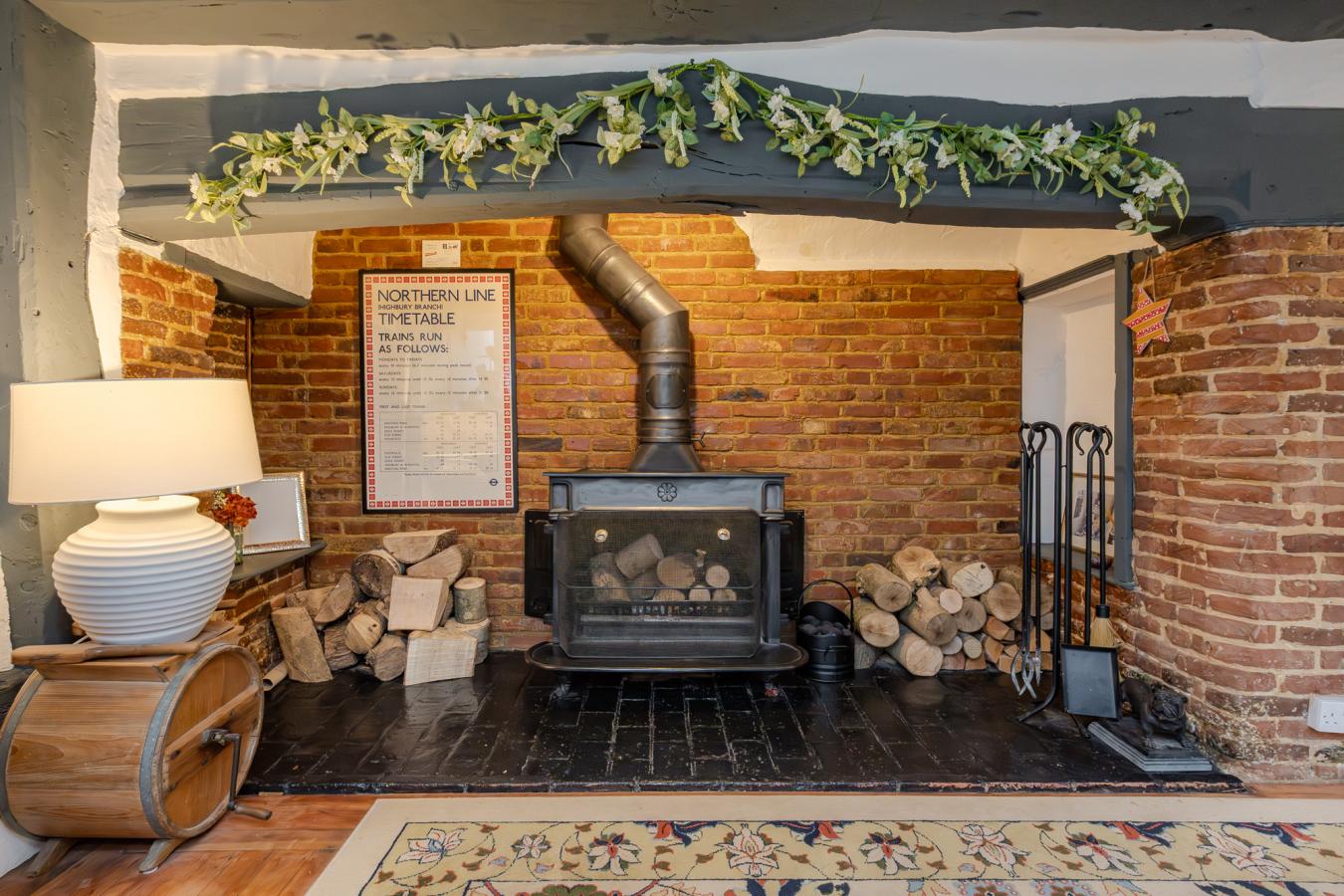 Ashford, Kent, TN27 0ED, United Kingdom, 5 Bedrooms Bedrooms, ,4 BathroomsBathrooms,Residential,For Sale,1900102