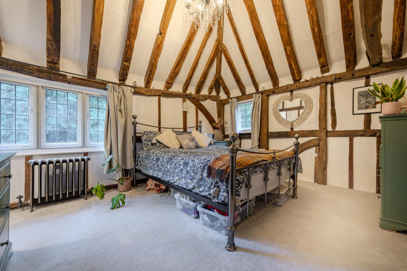 Ashford, Kent, TN27 0ED, United Kingdom, 5 Bedrooms Bedrooms, ,4 BathroomsBathrooms,Residential,For Sale,1900102