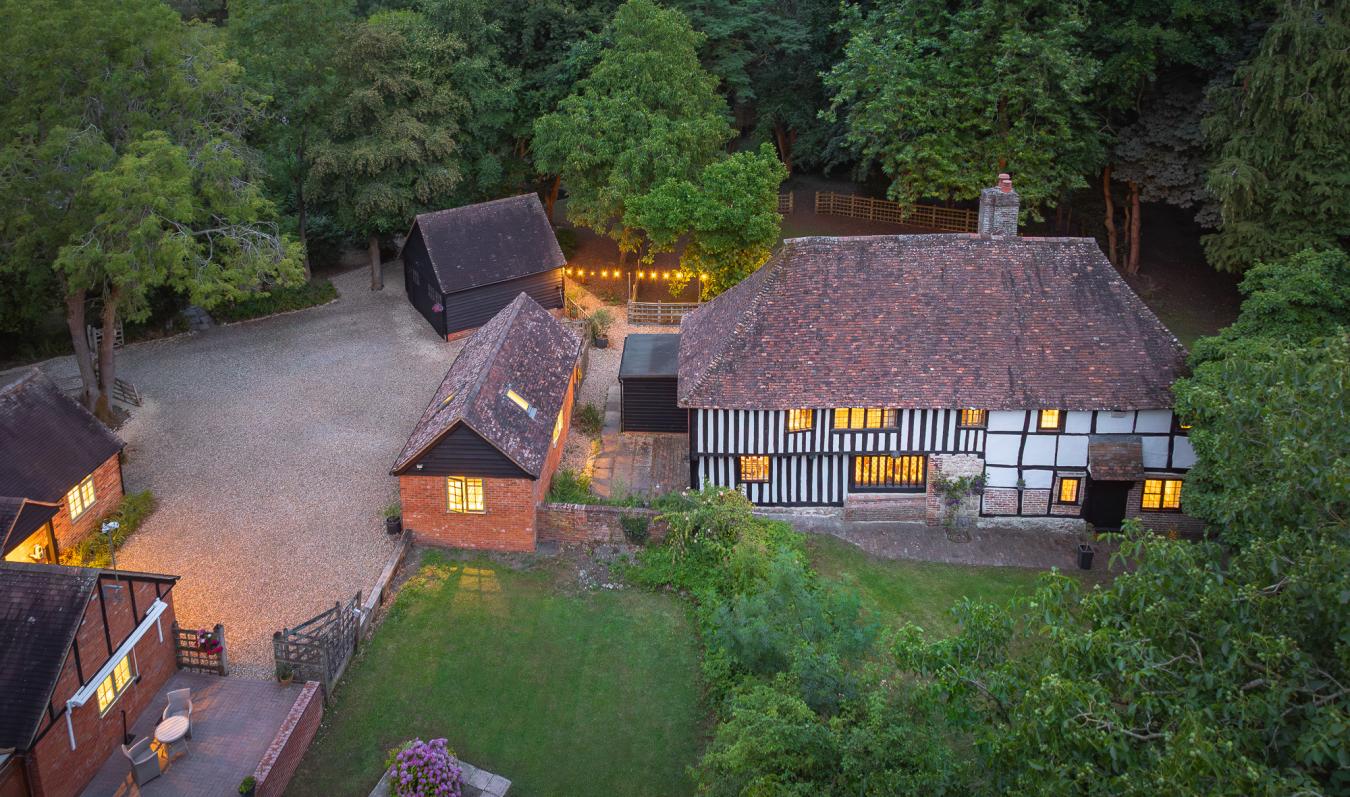 Ashford, Kent, TN27 0ED, United Kingdom, 5 Bedrooms Bedrooms, ,4 BathroomsBathrooms,Residential,For Sale,1900102