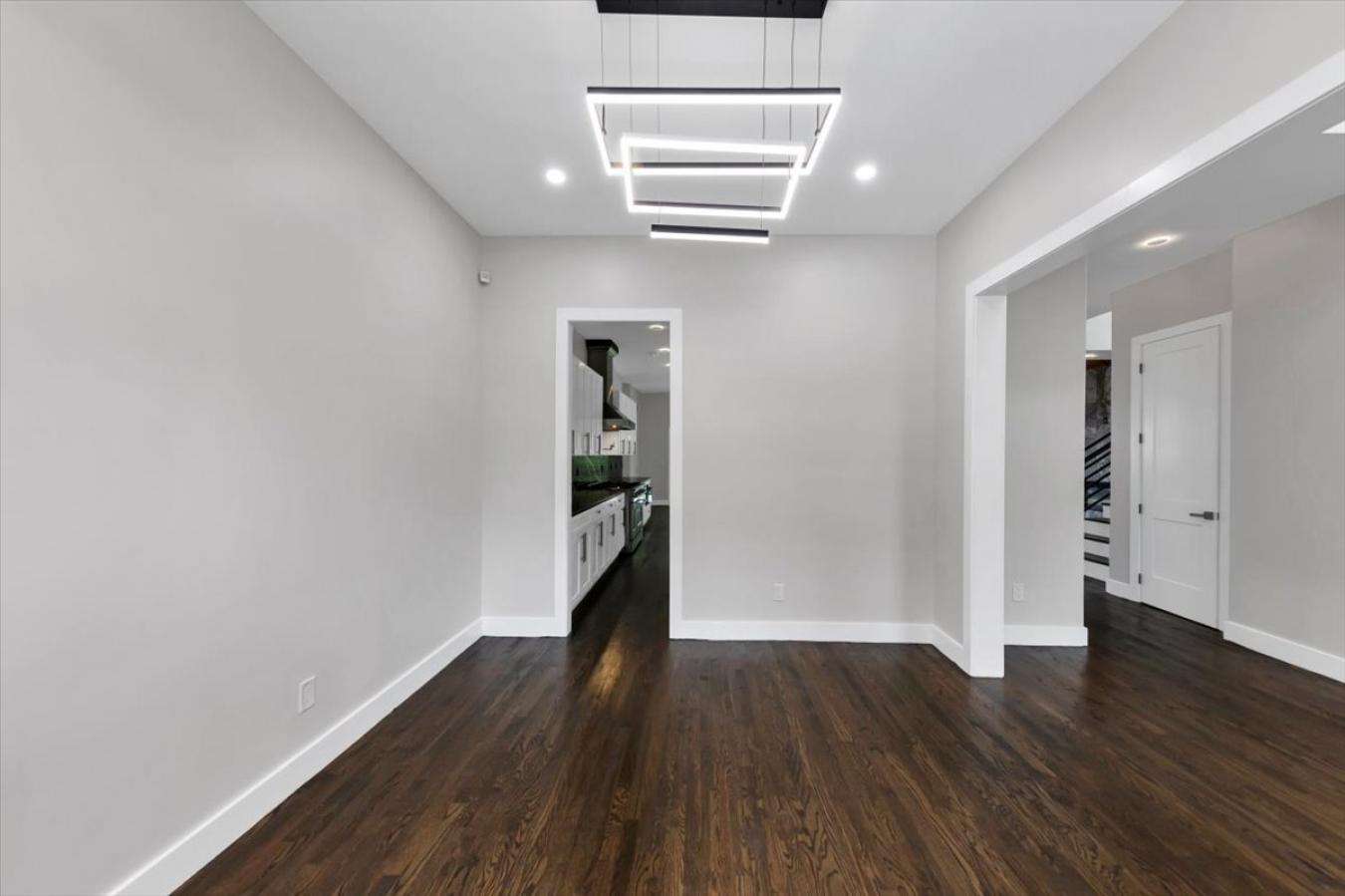 Atlanta, DeKalb, 30317, United States, 5 Bedrooms Bedrooms, ,4 BathroomsBathrooms,Residential,For Sale,1900098