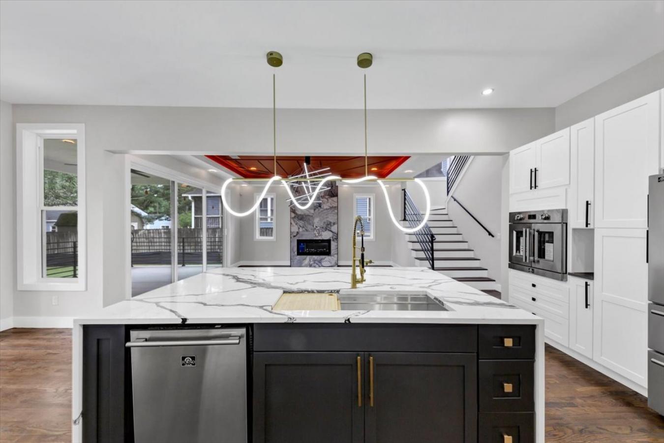 Atlanta, DeKalb, 30317, United States, 5 Bedrooms Bedrooms, ,4 BathroomsBathrooms,Residential,For Sale,1900098