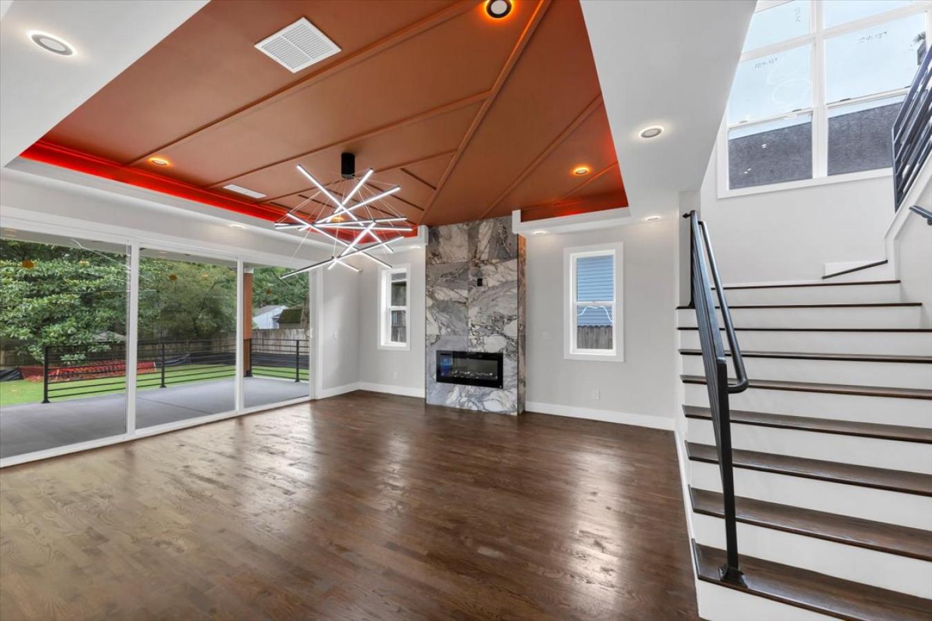 Atlanta, DeKalb, 30317, United States, 5 Bedrooms Bedrooms, ,4 BathroomsBathrooms,Residential,For Sale,1900098