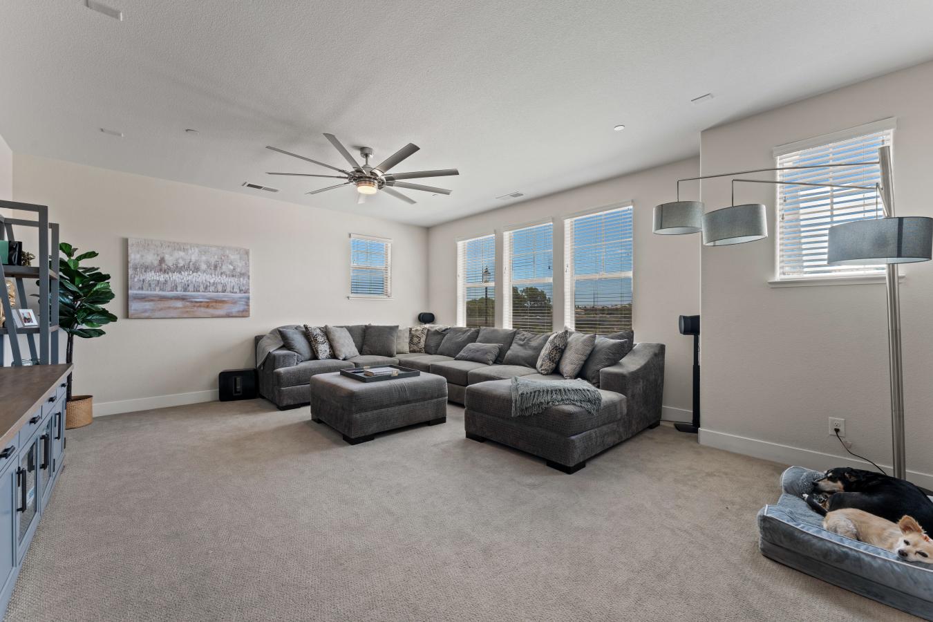 Roseville, Placer, 95747, United States, 5 Bedrooms Bedrooms, ,4 BathroomsBathrooms,Residential,For Sale,1900092