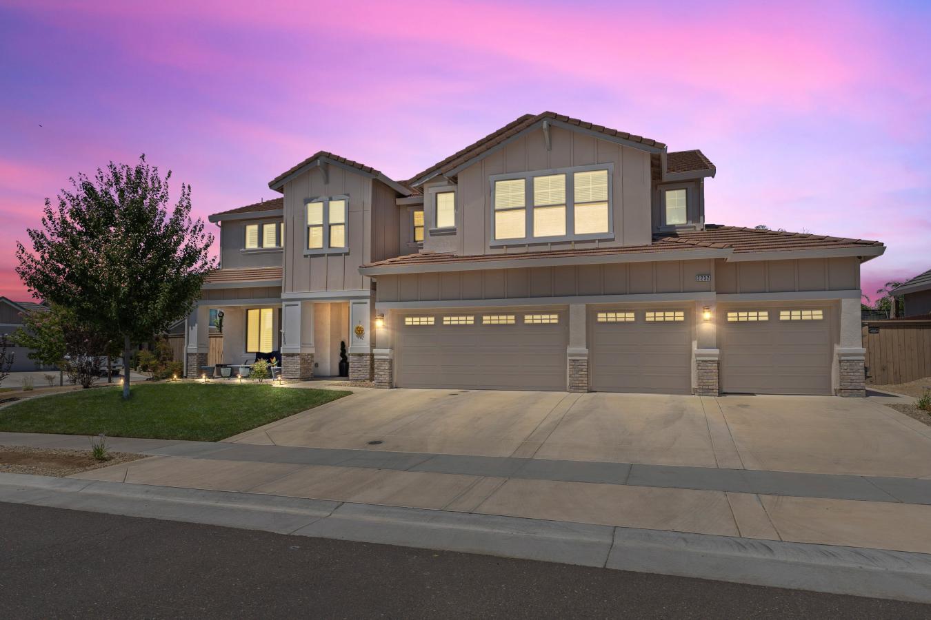 Roseville, Placer, 95747, United States, 5 Bedrooms Bedrooms, ,4 BathroomsBathrooms,Residential,For Sale,1900092