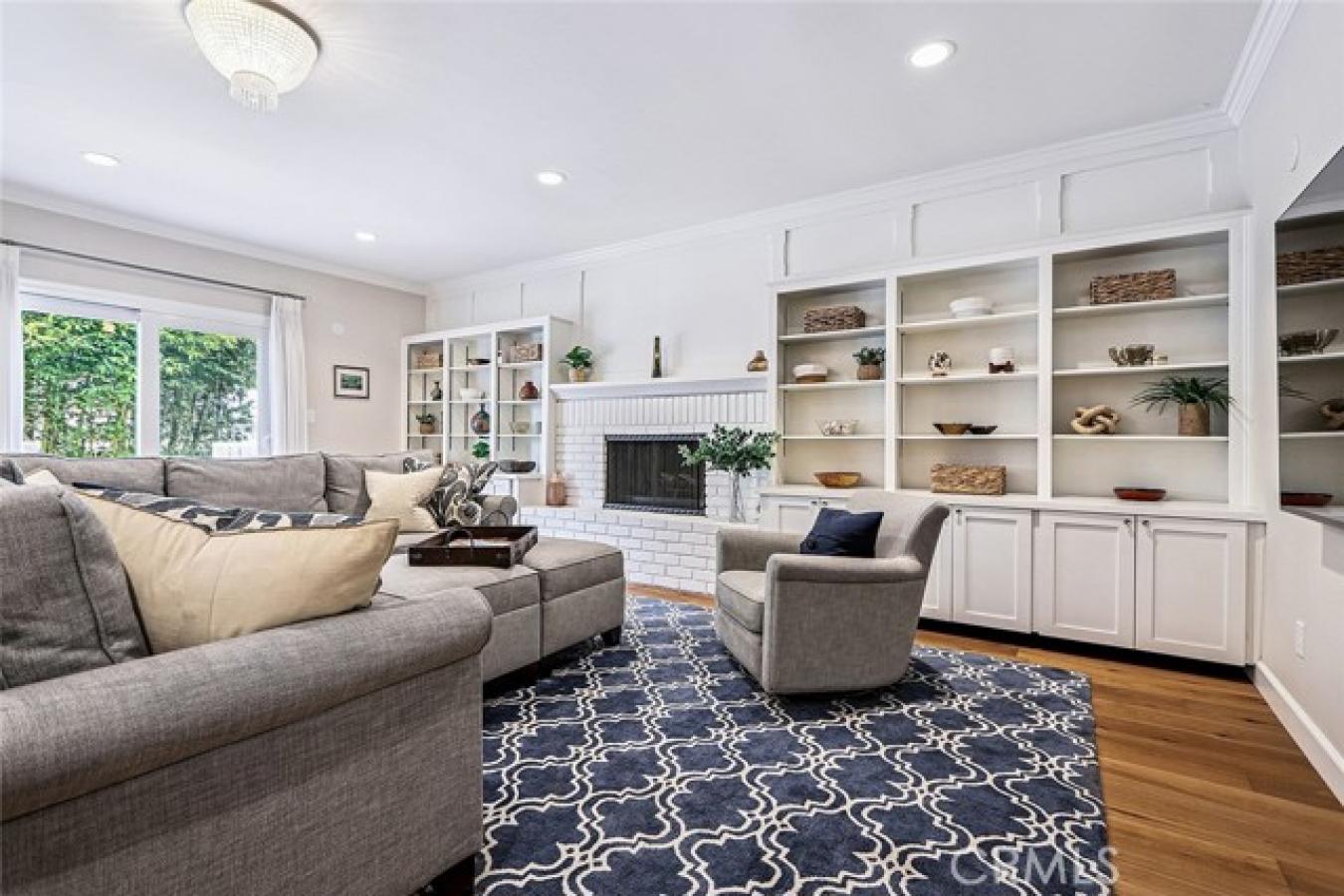 Manhattan Beach, Los Angeles, 90266, United States, 4 Bedrooms Bedrooms, ,3 BathroomsBathrooms,Residential,For Sale,1900091