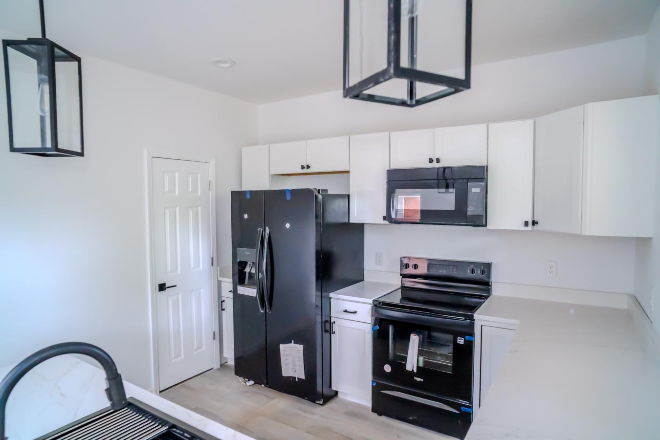 Charlotte, North Carolina, 28216, United States, 4 Bedrooms Bedrooms, ,2 BathroomsBathrooms,Residential,For Sale,1900085