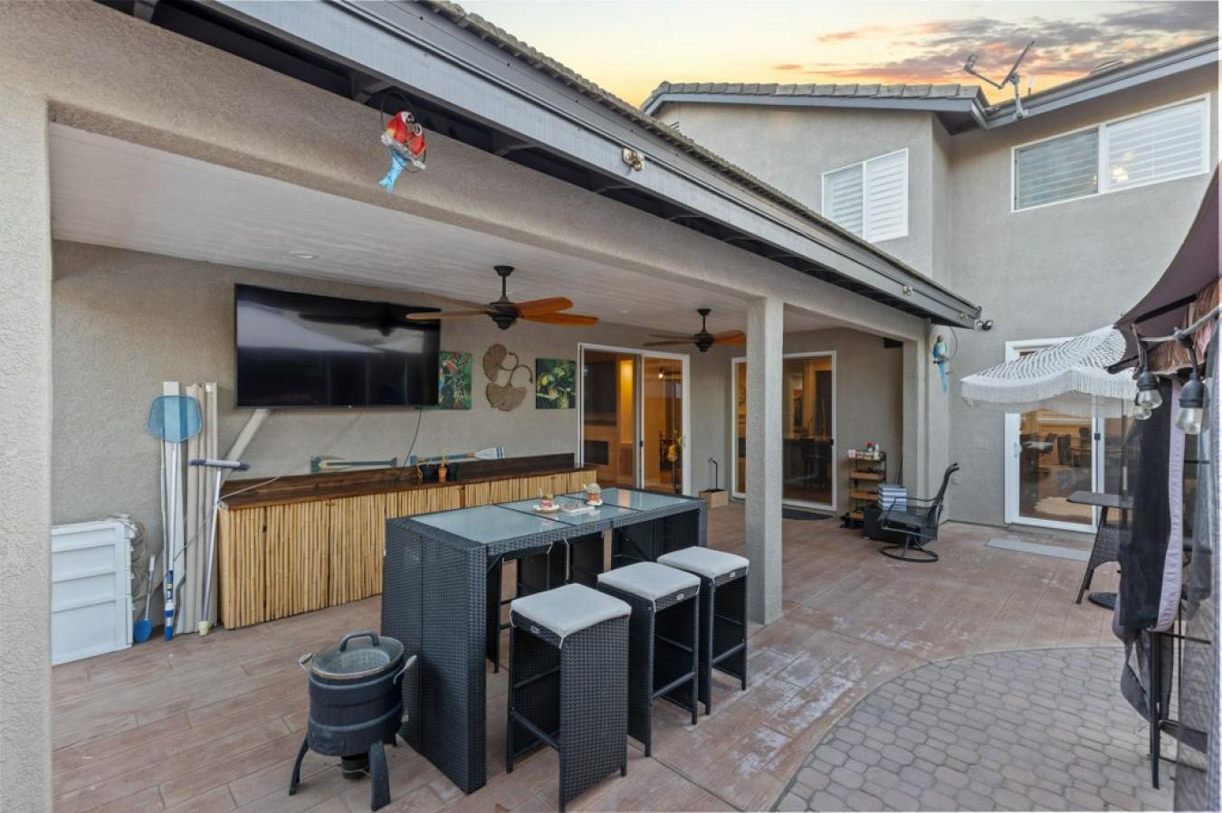Chula Vista, California, 91913, United States, 6 Bedrooms Bedrooms, ,4 BathroomsBathrooms,Residential,For Sale,1900084