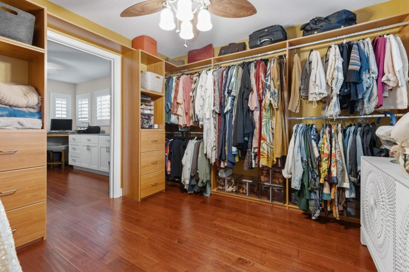 Chula Vista, California, 91913, United States, 6 Bedrooms Bedrooms, ,4 BathroomsBathrooms,Residential,For Sale,1900084