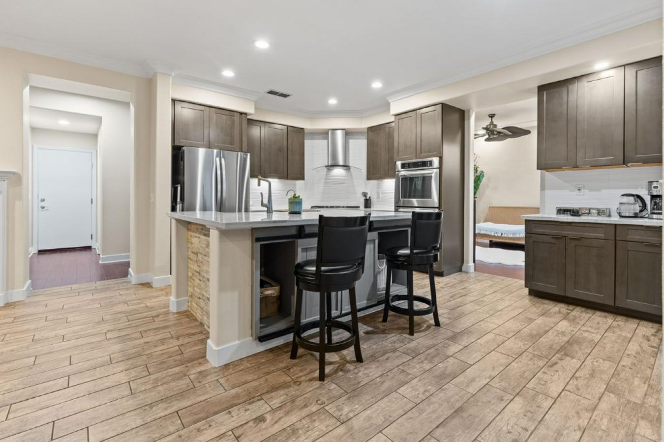 Chula Vista, California, 91913, United States, 6 Bedrooms Bedrooms, ,4 BathroomsBathrooms,Residential,For Sale,1900084