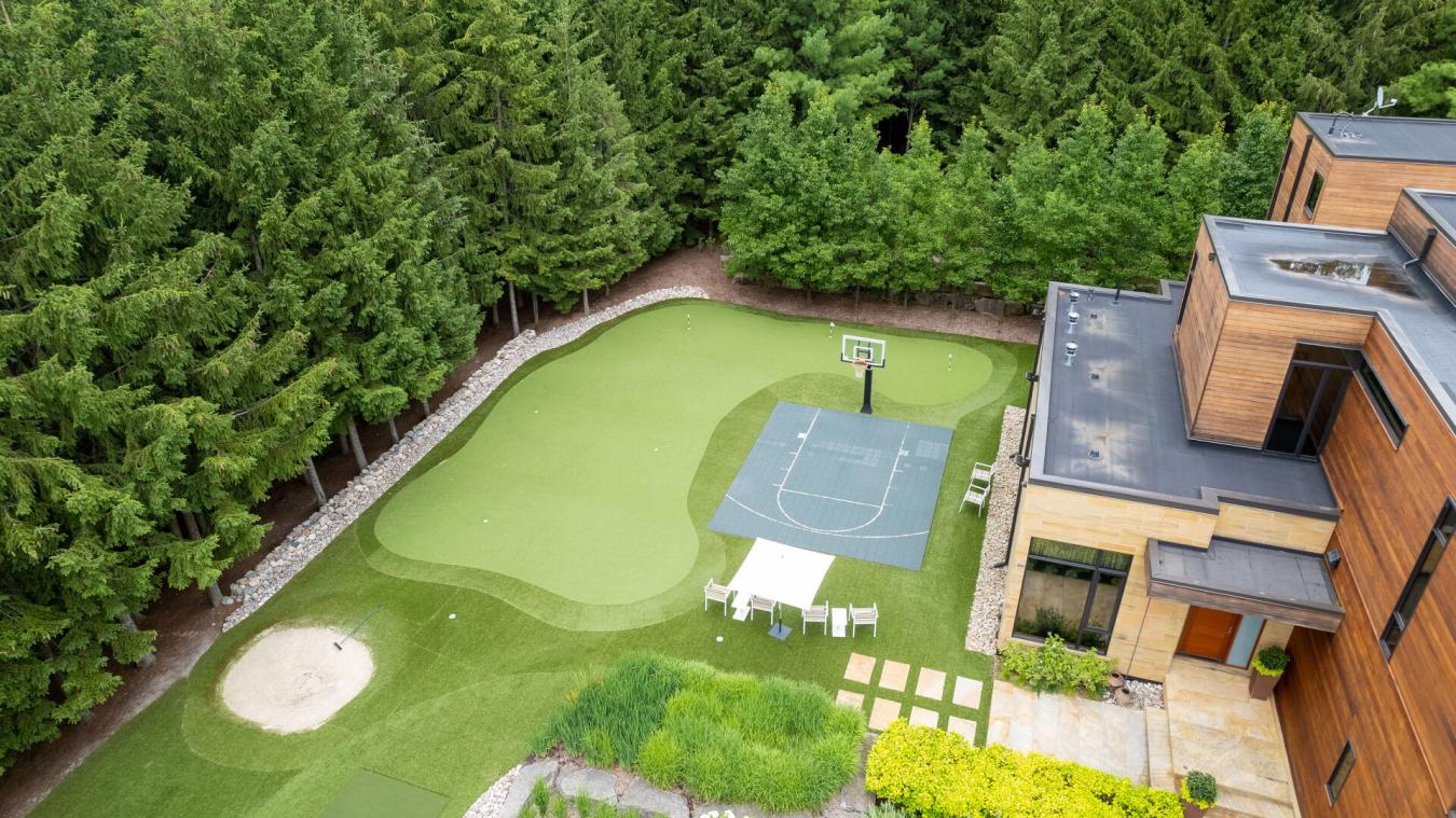 Uxbridge, ON, L0C 1A0, Canada, 6 Bedrooms Bedrooms, ,7 BathroomsBathrooms,Residential,For Sale,1900083
