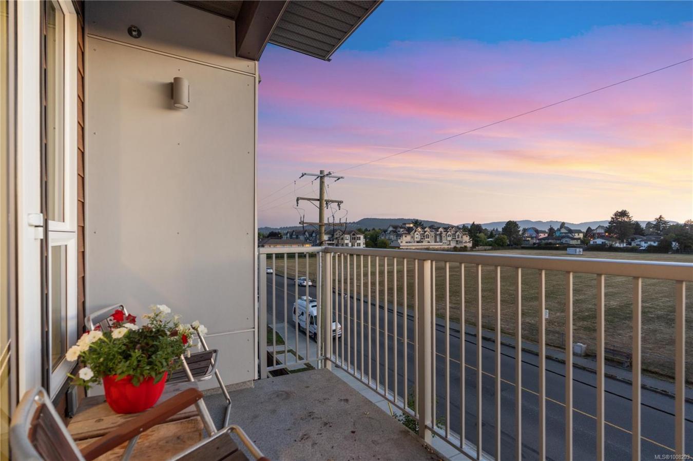 Sidney, Capital Regional District, V8L 2A4, Canada, 3 Bedrooms Bedrooms, ,2 BathroomsBathrooms,Residential,For Sale,1900080