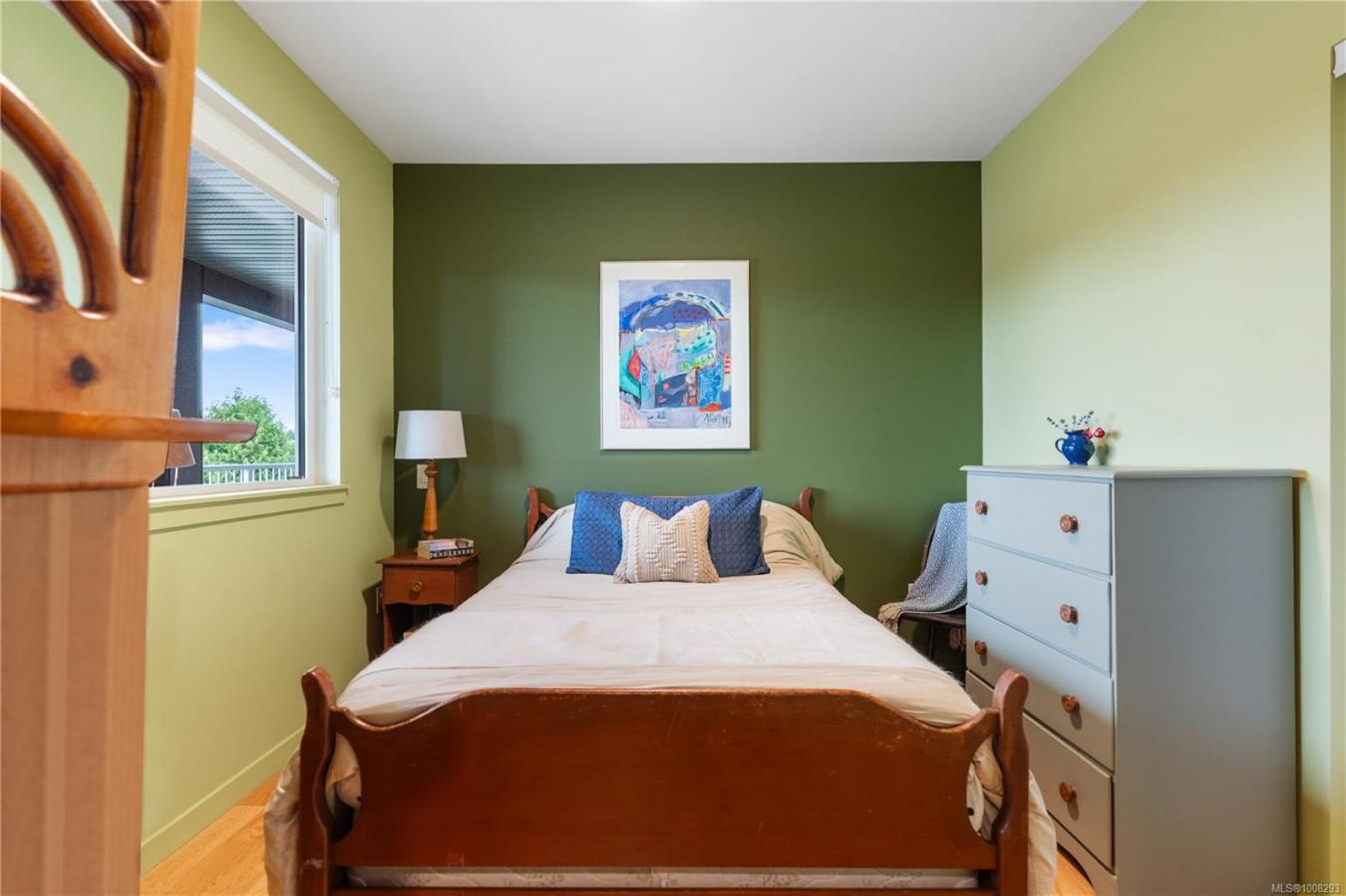 Sidney, Capital Regional District, V8L 2A4, Canada, 3 Bedrooms Bedrooms, ,2 BathroomsBathrooms,Residential,For Sale,1900080