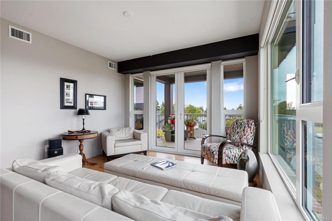 Sidney, Capital Regional District, V8L 2A4, Canada, 3 Bedrooms Bedrooms, ,2 BathroomsBathrooms,Residential,For Sale,1900080