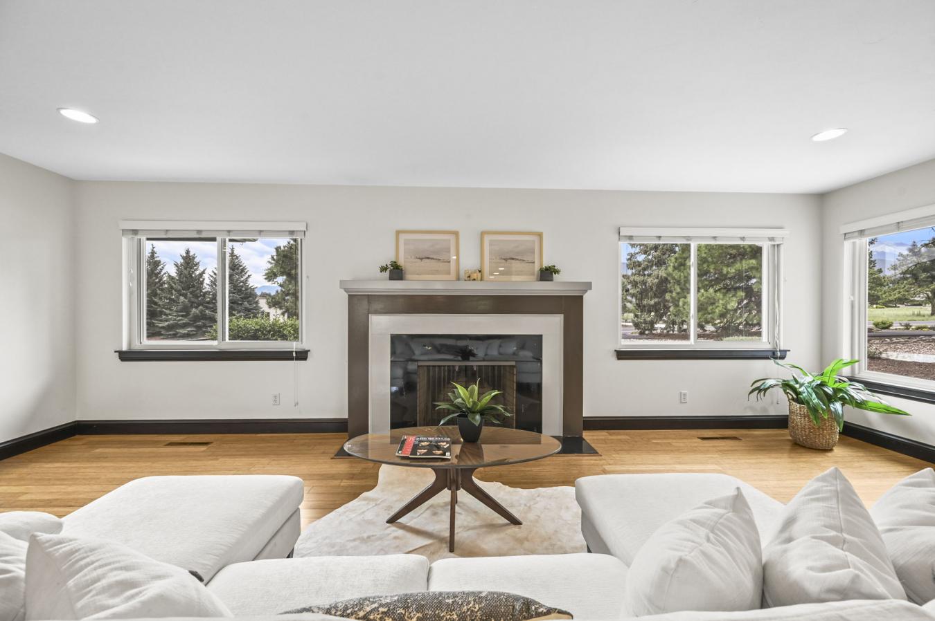 Colorado Springs, El Paso, 80904, United States, 3 Bedrooms Bedrooms, ,2 BathroomsBathrooms,Residential,For Sale,1900079