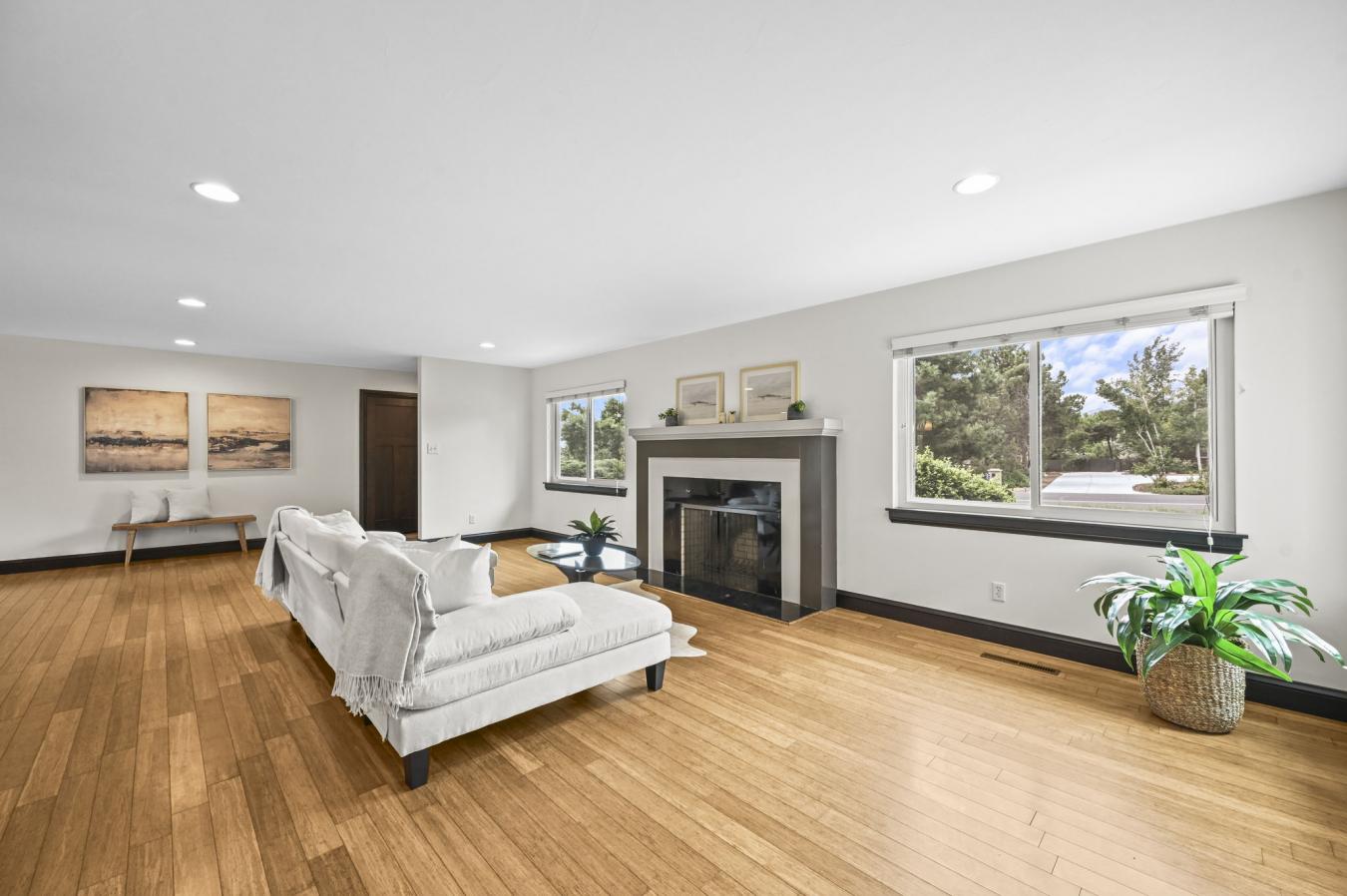 Colorado Springs, El Paso, 80904, United States, 3 Bedrooms Bedrooms, ,2 BathroomsBathrooms,Residential,For Sale,1900079