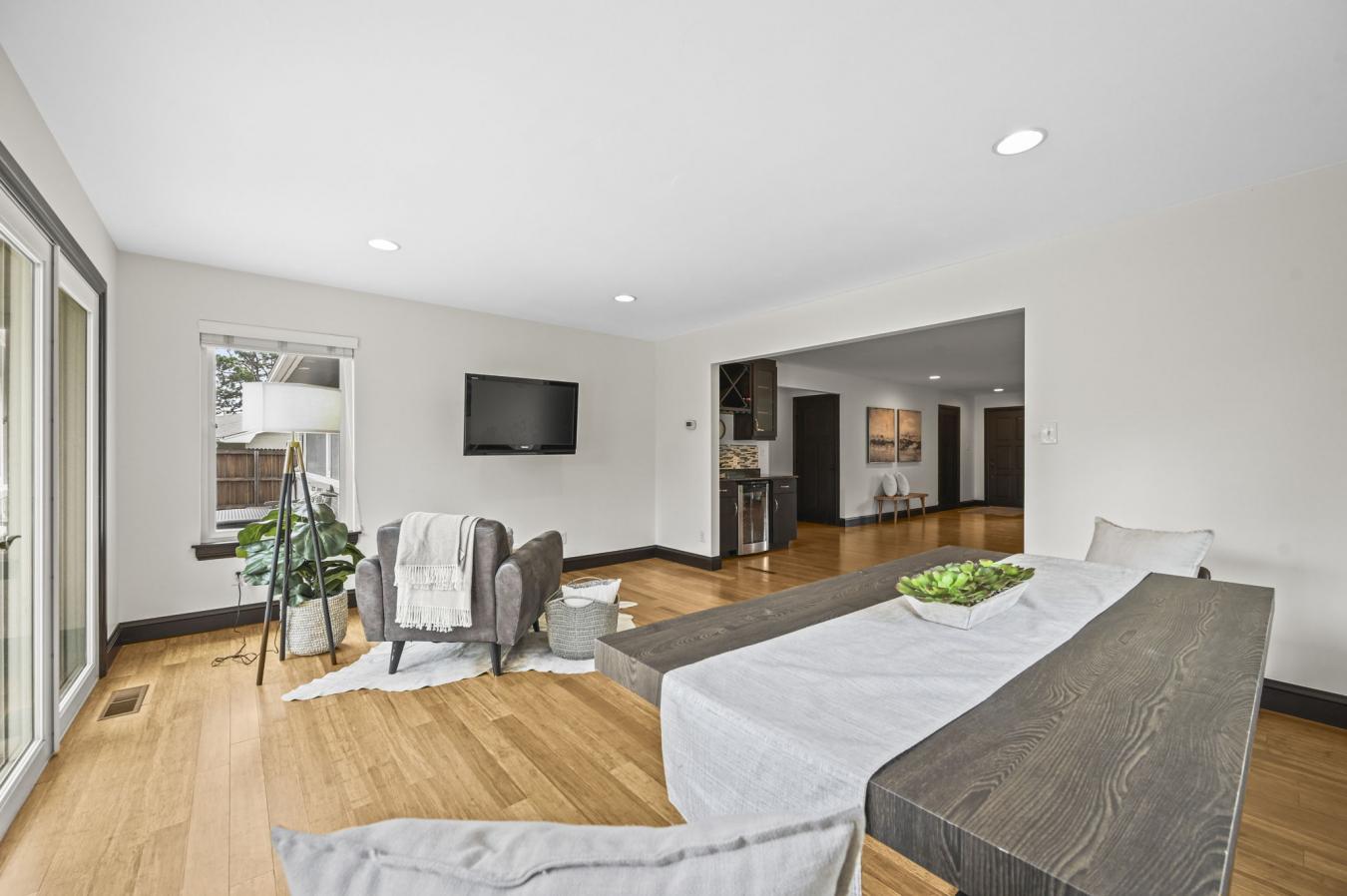 Colorado Springs, El Paso, 80904, United States, 3 Bedrooms Bedrooms, ,2 BathroomsBathrooms,Residential,For Sale,1900079