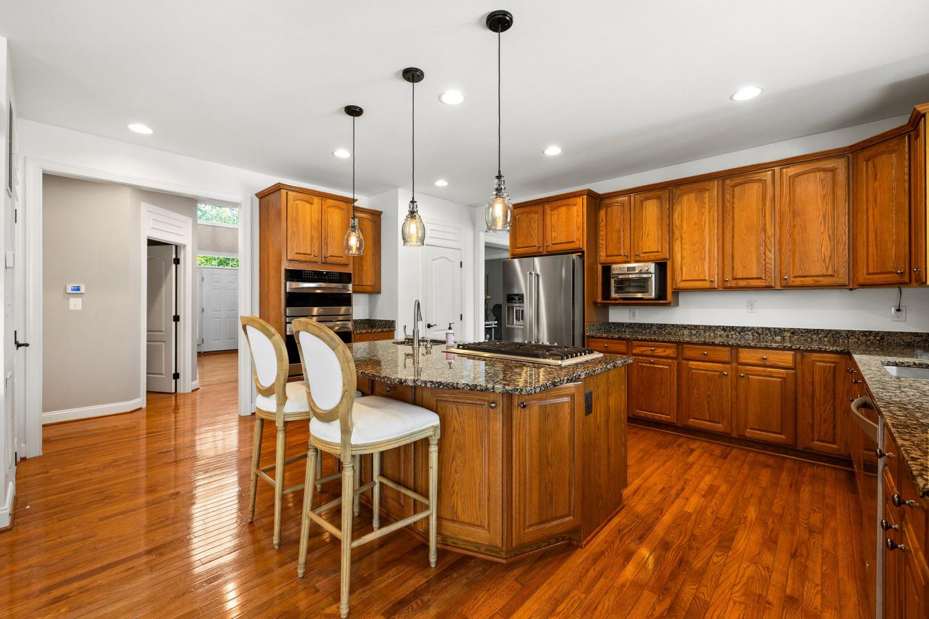 Aldie, Virginia, 20105, United States, 5 Bedrooms Bedrooms, ,4 BathroomsBathrooms,Residential,For Sale,1900329