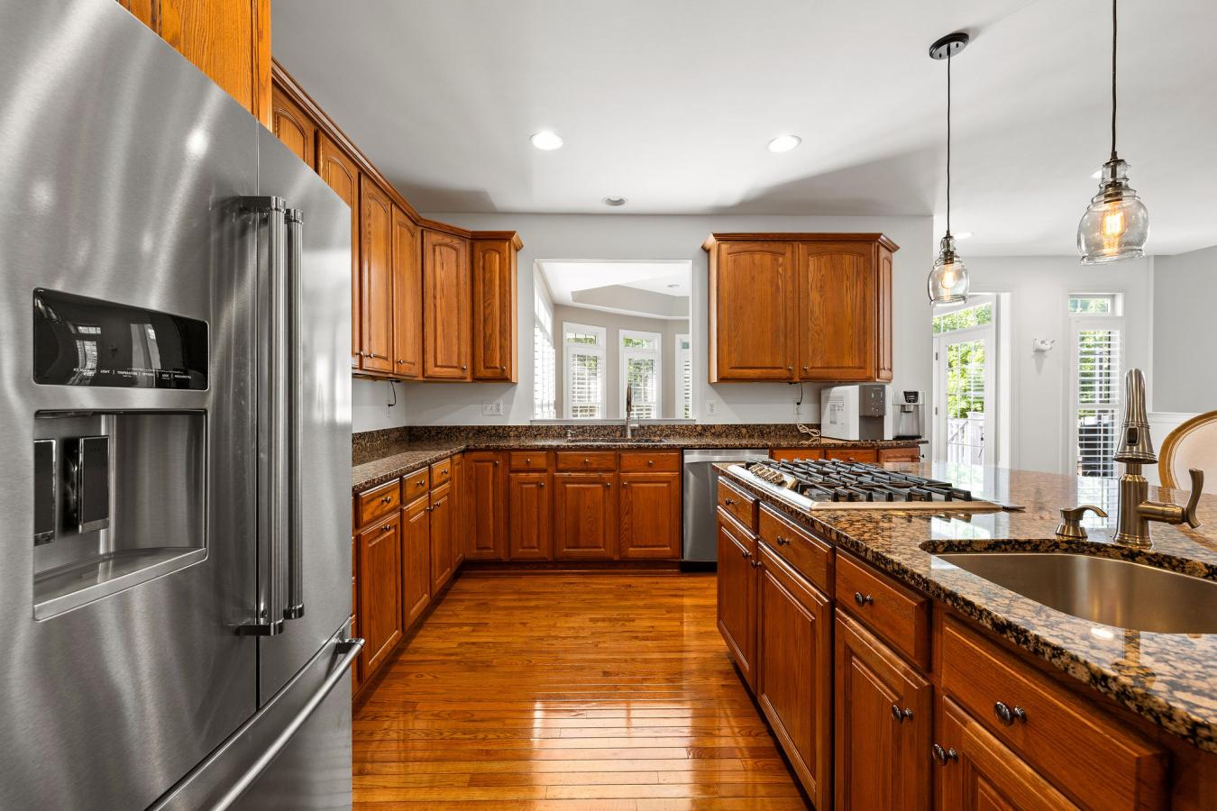 Aldie, Virginia, 20105, United States, 5 Bedrooms Bedrooms, ,4 BathroomsBathrooms,Residential,For Sale,1900329
