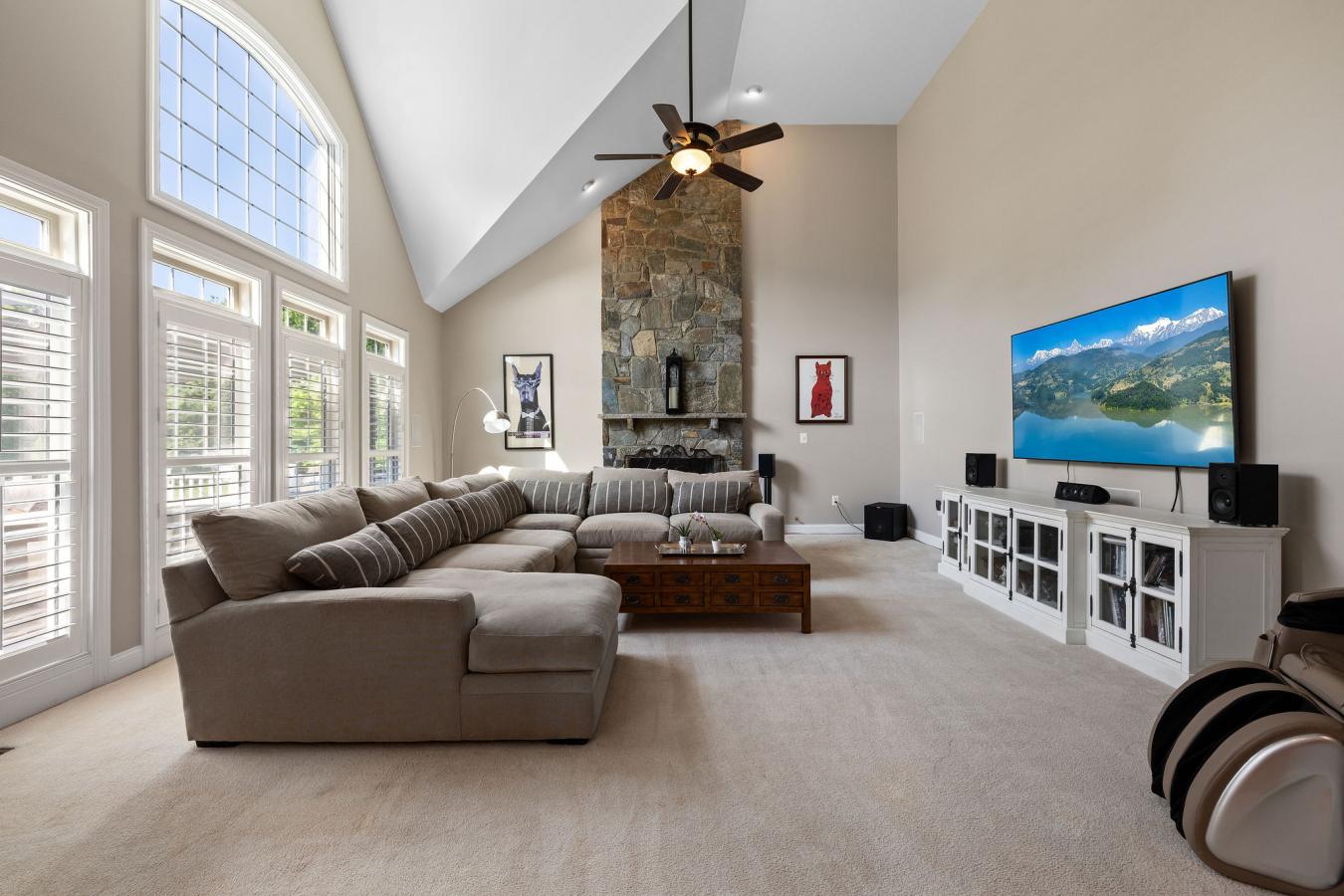 Aldie, Virginia, 20105, United States, 5 Bedrooms Bedrooms, ,4 BathroomsBathrooms,Residential,For Sale,1900329