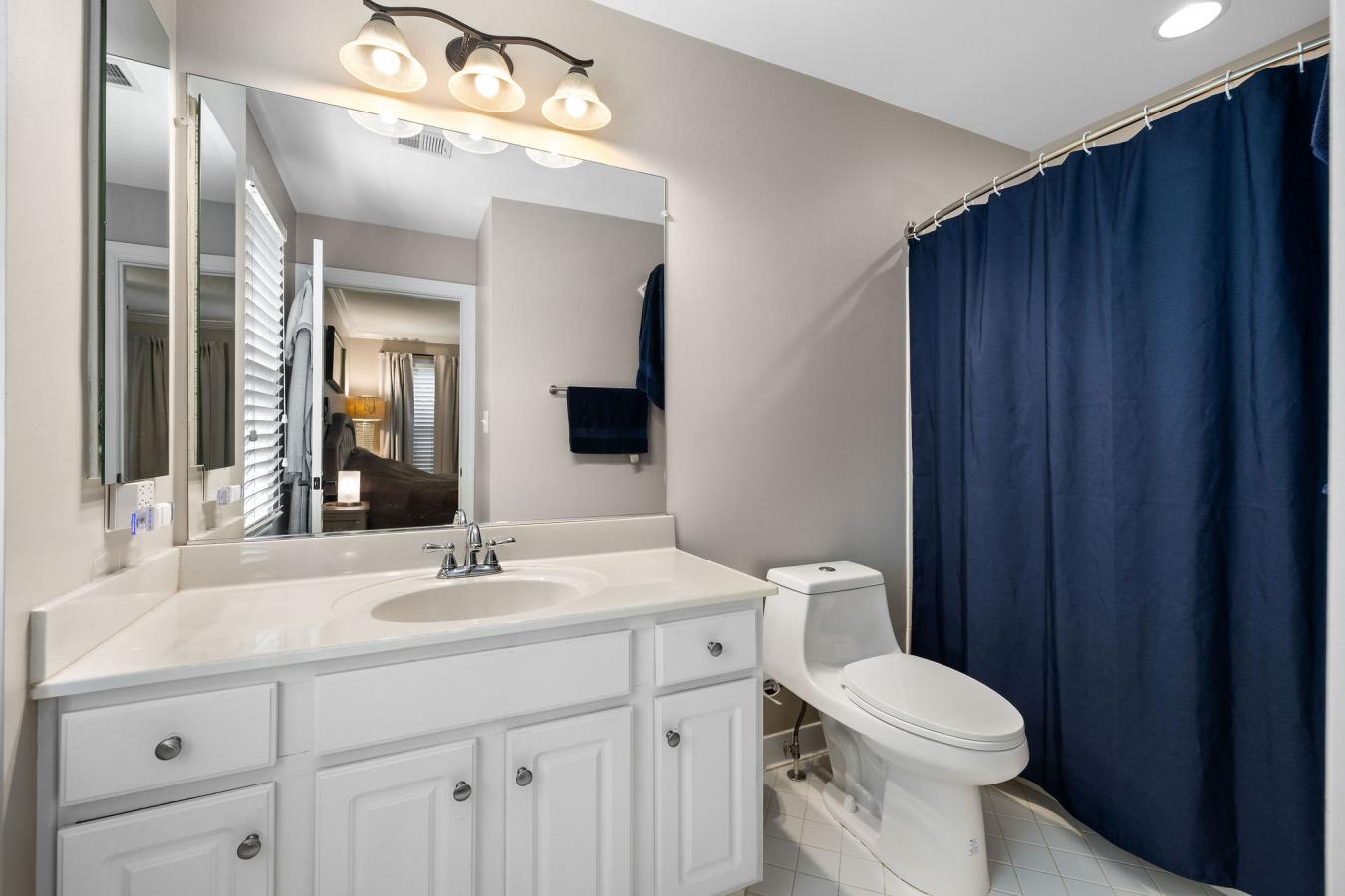 Aldie, Virginia, 20105, United States, 5 Bedrooms Bedrooms, ,4 BathroomsBathrooms,Residential,For Sale,1900329