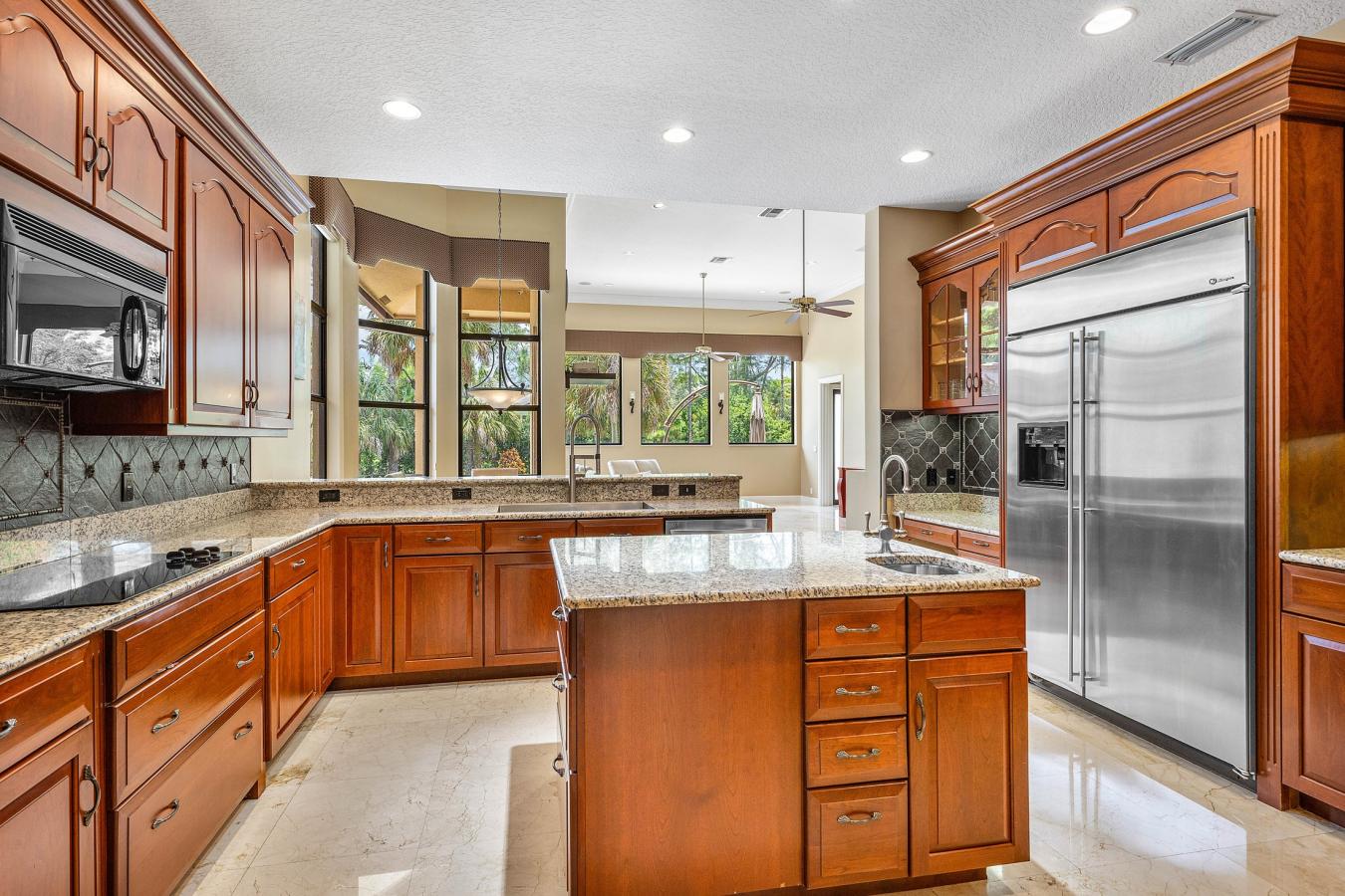 Parkland, Broward, 33067, United States, 6 Bedrooms Bedrooms, ,4 BathroomsBathrooms,Residential,For Sale,1900076