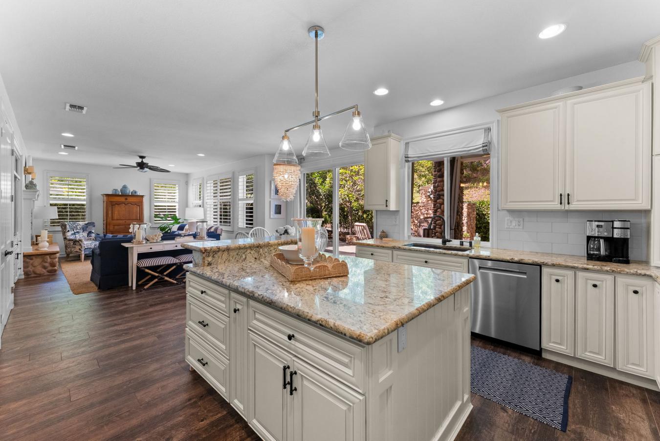 Carlsbad, San Diego, 92008, United States, 5 Bedrooms Bedrooms, ,4 BathroomsBathrooms,Residential,For Sale,1900324